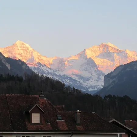 Jungfraublick Og, Interlaken-west At The River Apartment *